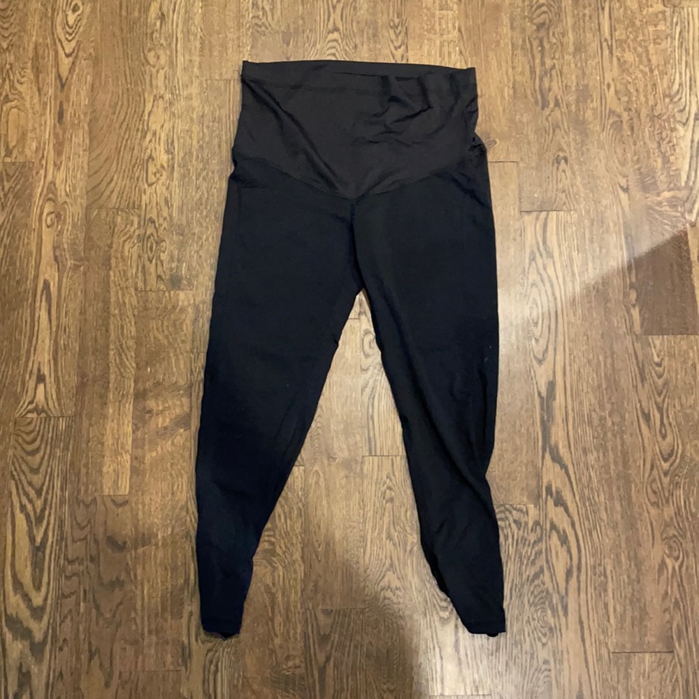 Black cutout leggings- large